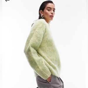 Topshop knitted fluffy sweater in green Small. Condition is New with tags.